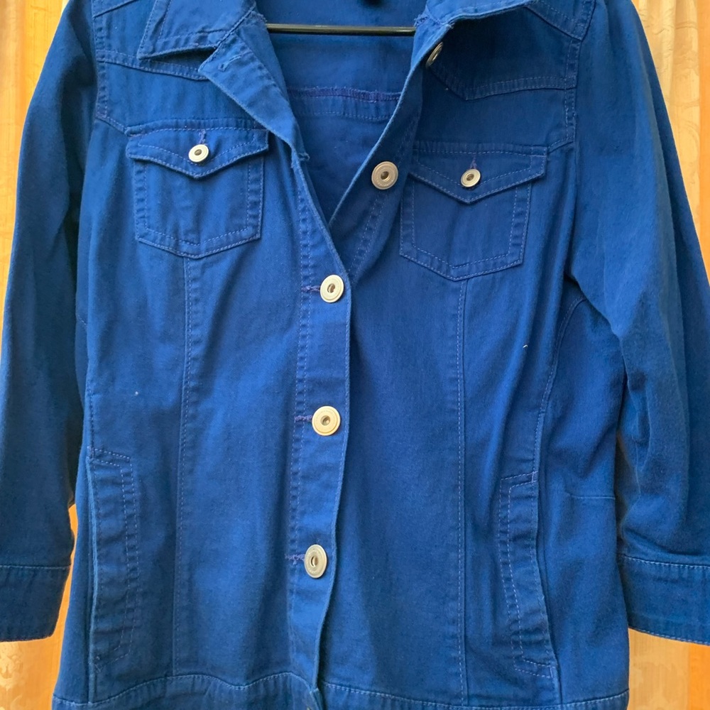 Bandolino blue 3/4 sleeve jean jacket. Size M - Picture 3 of 4